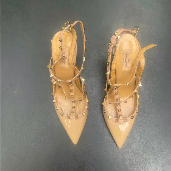 Valentino Garavani Shoes - Valentino Garavani